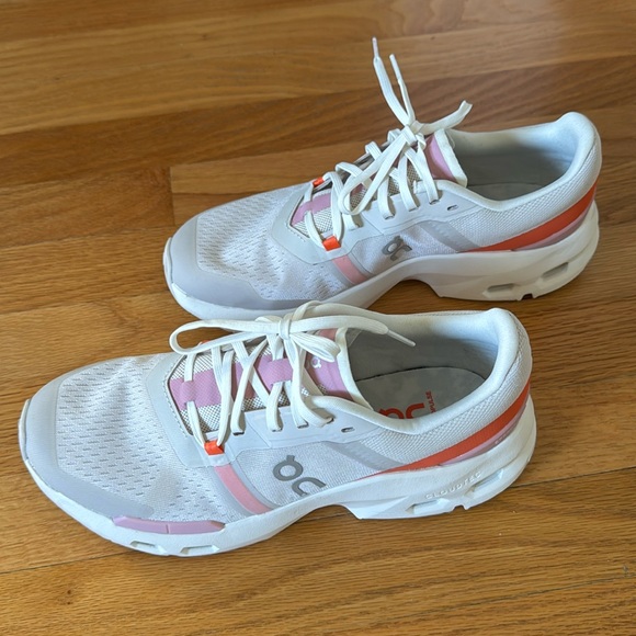On Cloudpulse Women’s Shoe- Size 8.5 - Picture 1 of 6